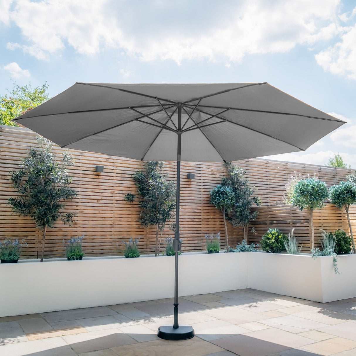 Round Tilting 3m Parasol – Durable Outdoor Shade with Smooth Crank & Adjustable Tilt